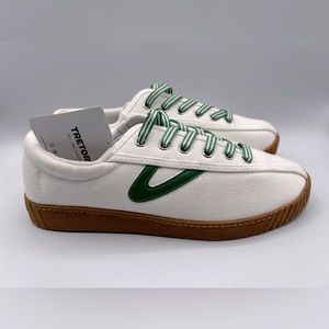 Tretorn Women’s Nylite Plus Canvas Sneakers Shoes Size 8 NWT